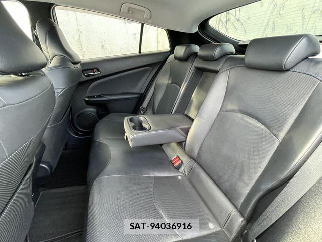 Toyota PRIUS 2016-05 8316555-15
