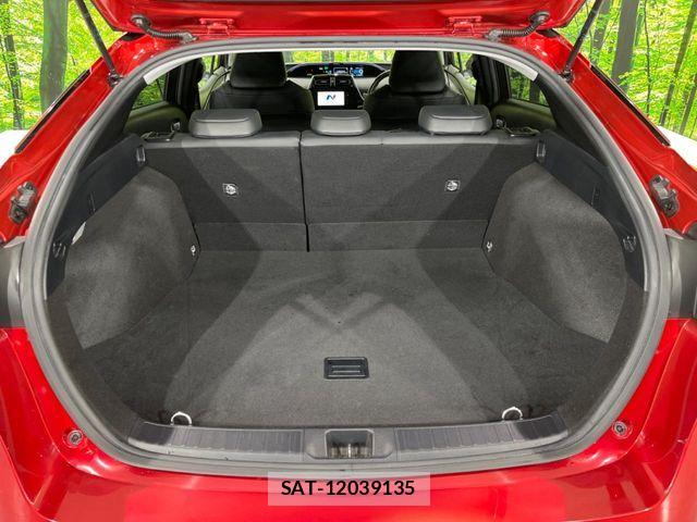 Toyota PRIUS 2016-03 8316556-11