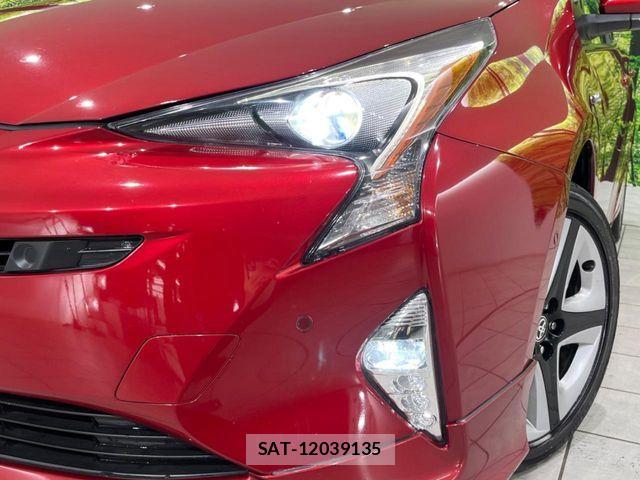 Toyota PRIUS 2016-03 8316556-13
