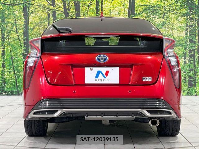 Toyota PRIUS 2016-03 8316556-16