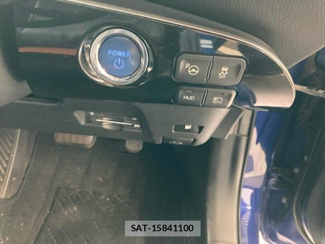 Toyota PRIUS 2015-12 8316557-22