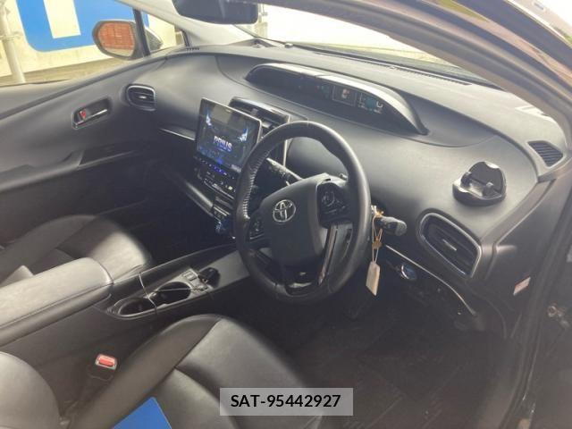 Toyota PRIUS 2019-03 8316551-10