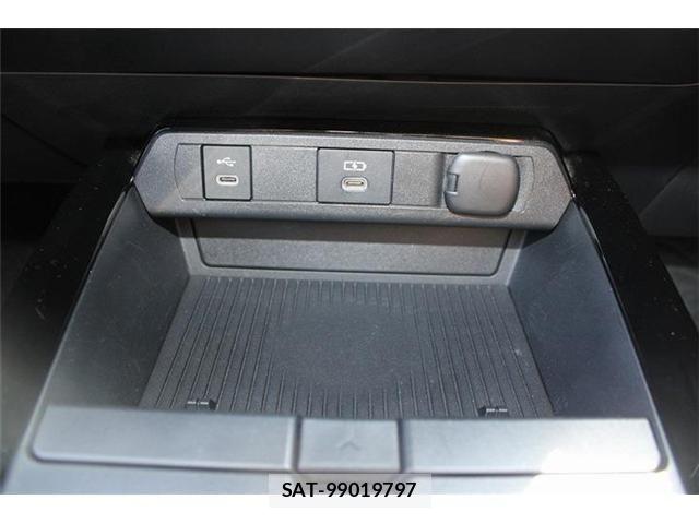 Toyota PRIUS 2025-03 8337491-4