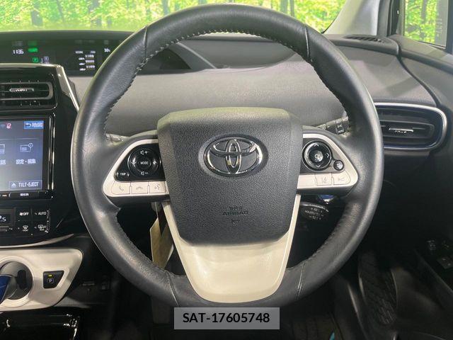 Toyota PRIUS 2018-07 8337495-11