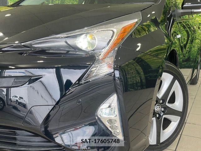 Toyota PRIUS 2018-07 8337495-12