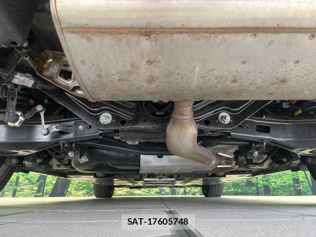 Toyota PRIUS 2018-07 8337495-19