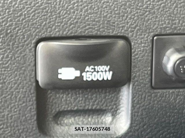 Toyota PRIUS 2018-07 8337495-7