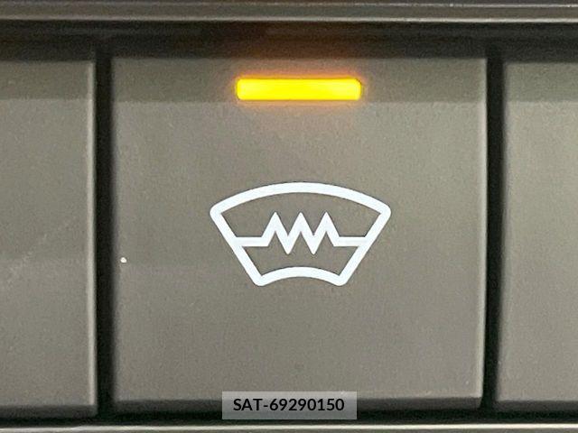 Toyota PRIUS 2024-02 8337490-5