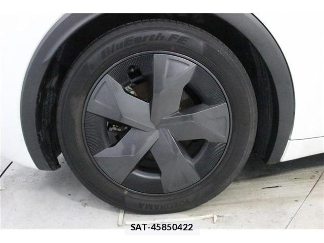 Toyota PRIUS 2023-05 8337492-22