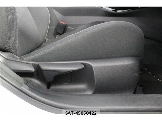 Toyota PRIUS 2023-05 8337492-24