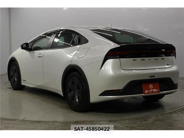 Toyota PRIUS 2023-05 8337492-6