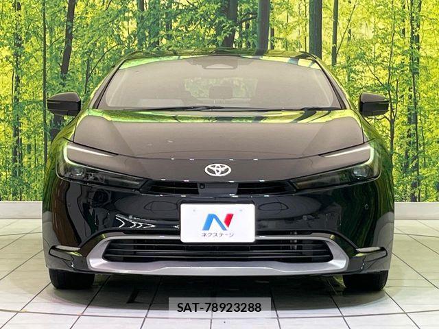 Toyota PRIUS 2023-05 8337489-14