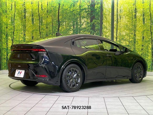 Toyota PRIUS 2023-05 8337489-17