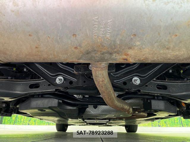 Toyota PRIUS 2023-05 8337489-19