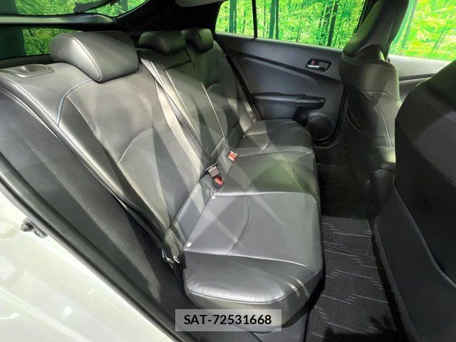 Toyota PRIUS 2019-09 8337493-10