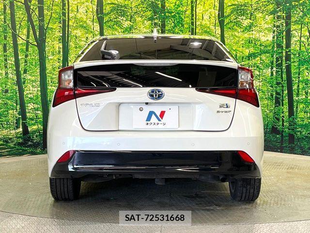 Toyota PRIUS 2019-09 8337493-15