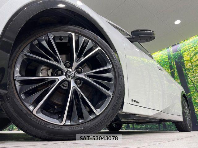 Toyota PRIUS 2024-01 8355404-11