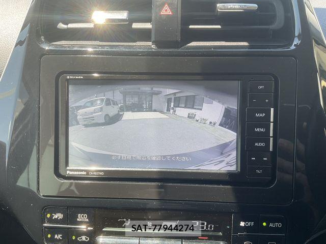 Toyota PRIUS 2019-05 8355405-11