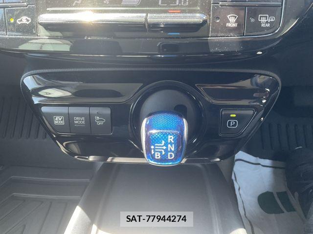 Toyota PRIUS 2019-05 8355405-12