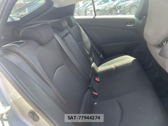 Toyota PRIUS 2019-05 8355405-16