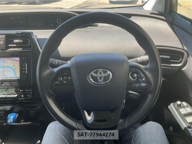 Toyota PRIUS 2019-05 8355405-19