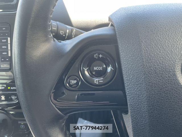 Toyota PRIUS 2019-05 8355405-20
