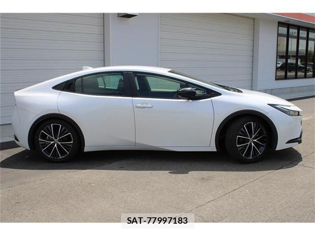 Toyota PRIUS 2023-02 8368220-9