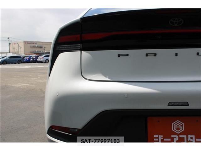Toyota PRIUS 2023-02 8368220-21