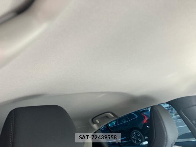 Toyota PRIUS 2023-08 8368221-16