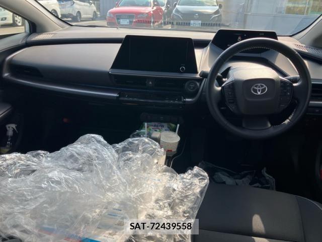 Toyota PRIUS 2023-08 8368221-18