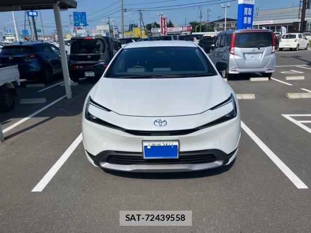 Toyota PRIUS 2023-08 8368221-1