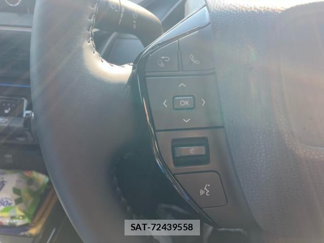 Toyota PRIUS 2023-08 8368221-24