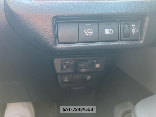 Toyota PRIUS 2023-08 8368221-25