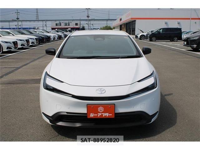 Toyota PRIUS 2025-03 8368217-1