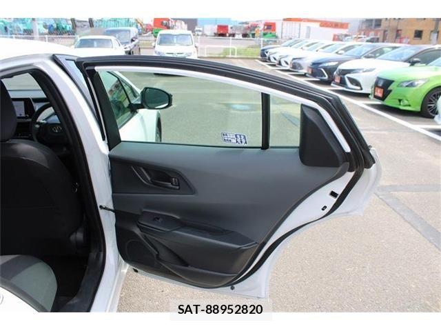 Toyota PRIUS 2025-03 8368217-26