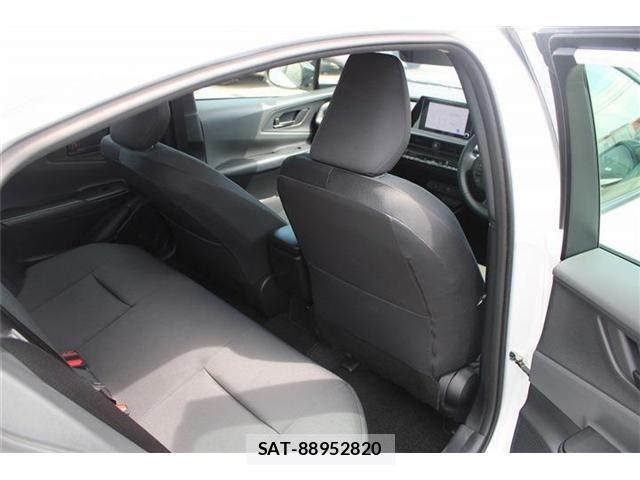 Toyota PRIUS 2025-03 8368217-28