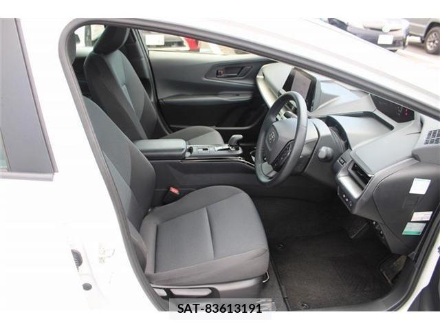 Toyota PRIUS 2025-03 8368218-29