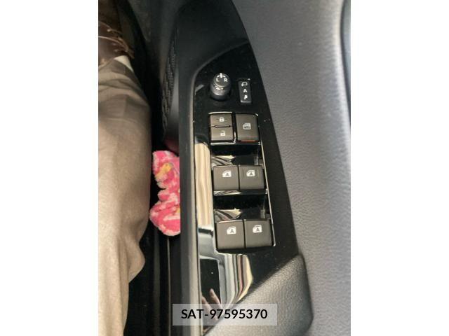 Toyota PRIUS 2016-06 8368223-9