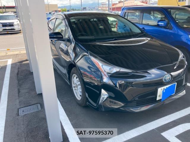 Toyota PRIUS 2016-06 8368223-2