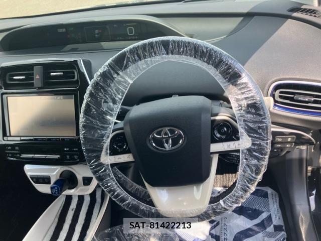 Toyota PRIUS 2017-02 8368222-18