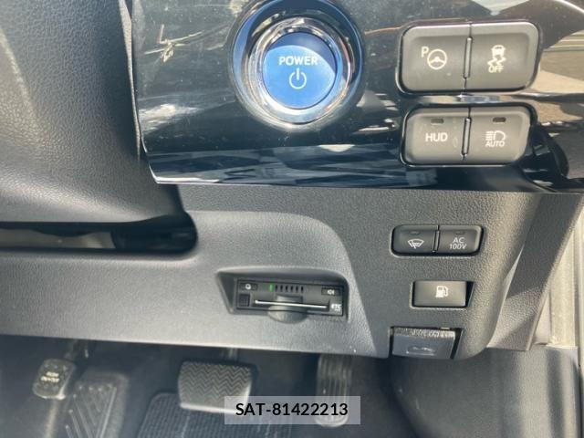 Toyota PRIUS 2017-02 8368222-19