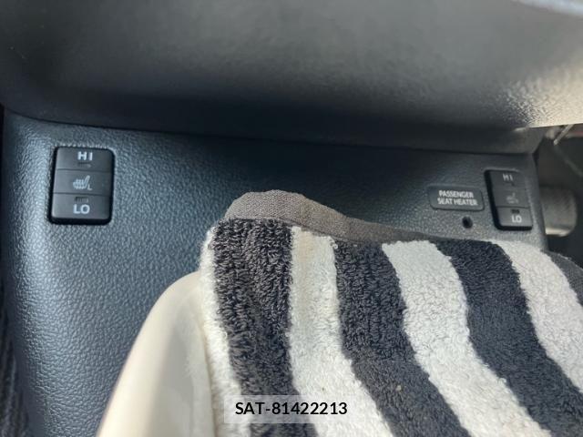 Toyota PRIUS 2017-02 8368222-20