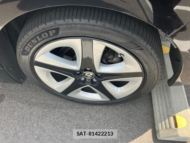Toyota PRIUS 2017-02 8368222-6