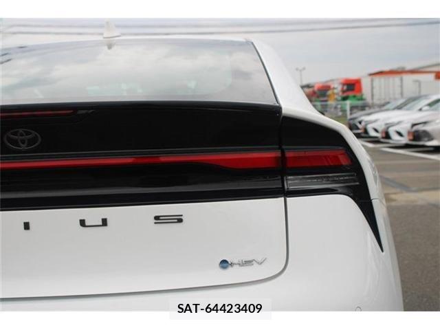 Toyota PRIUS 2025-03 8368219-11