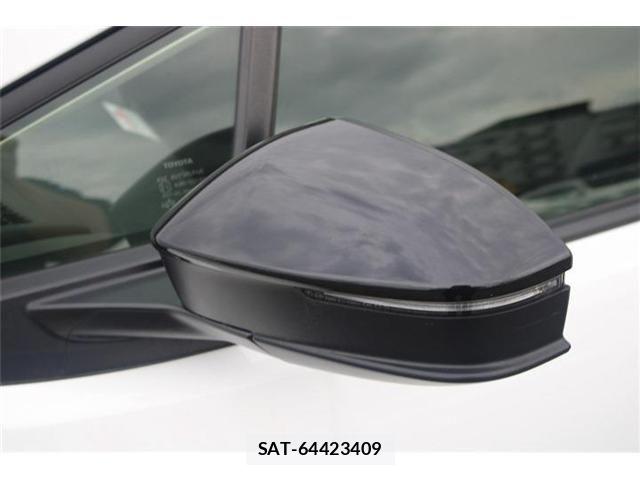 Toyota PRIUS 2025-03 8368219-15