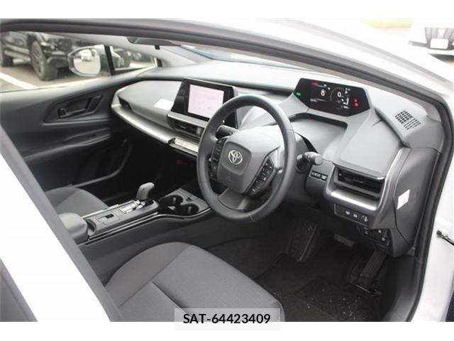 Toyota PRIUS 2025-03 8368219-25