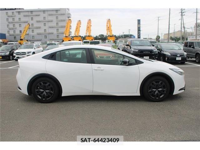 Toyota PRIUS 2025-03 8368219-3
