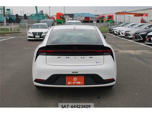 Toyota PRIUS 2025-03 8368219-5