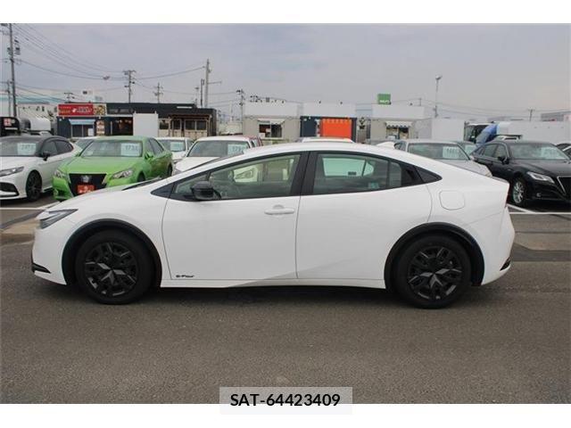 Toyota PRIUS 2025-03 8368219-7