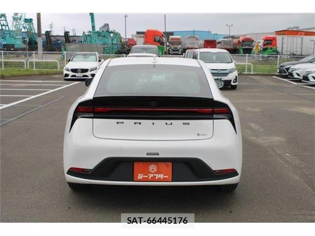 Toyota PRIUS 2025-03 8368215-9